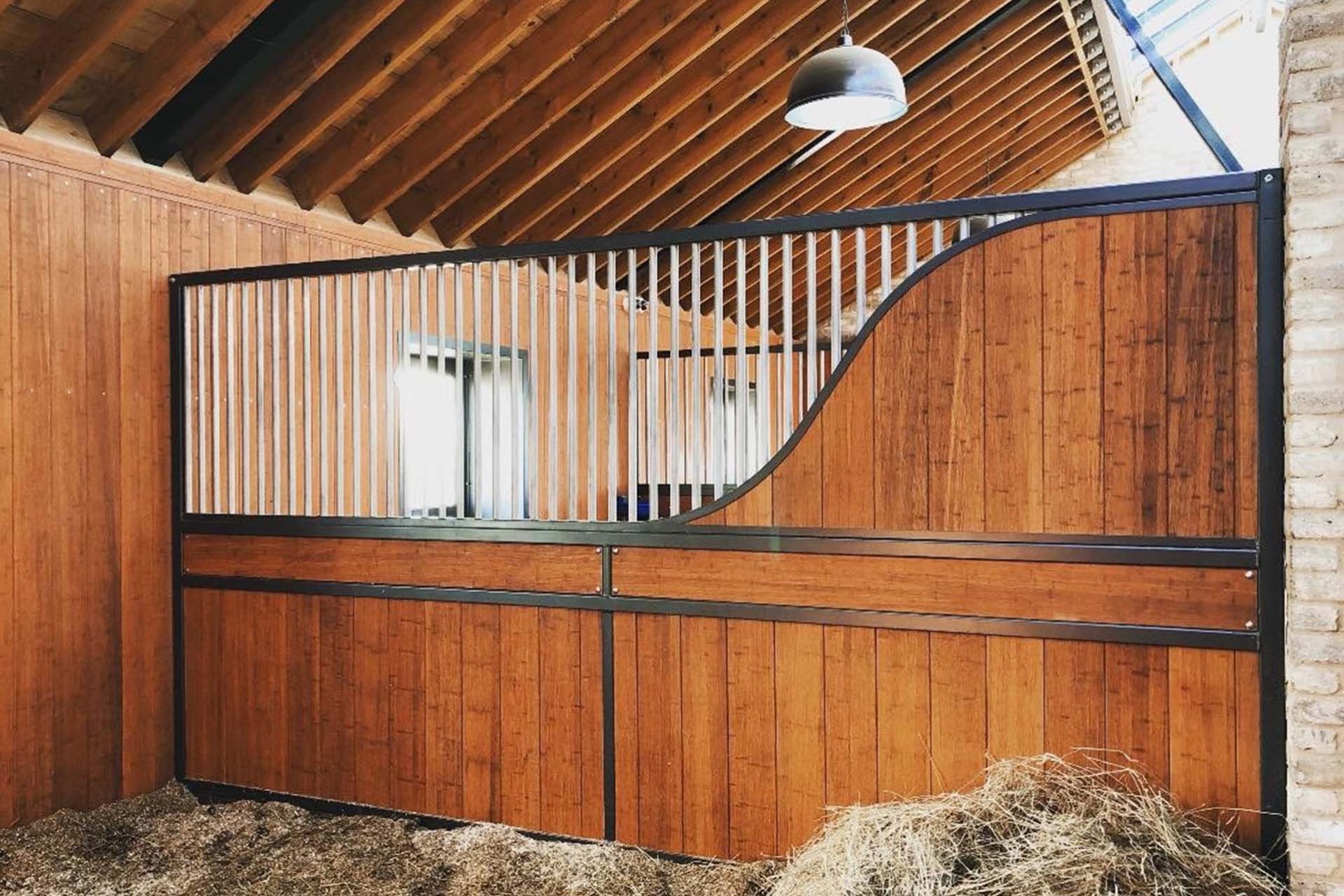 Image horse stall stable partitions (M000091113)