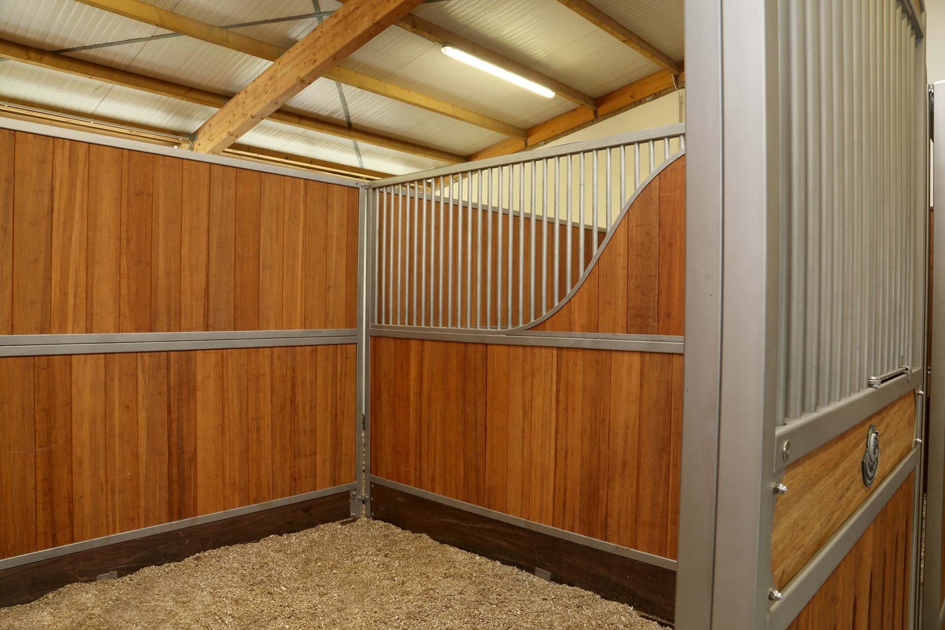 Image horse stall stable partitions (M000012117)